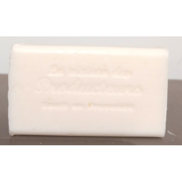 savon lavande blanc ,sans colorant.
